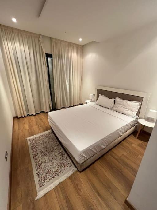 Apartment Lovely Prestigia Hayriad *
